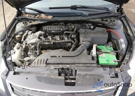 2010 Nissan Altima 2.5 S z USA, uszkodzony, nr VIN 1N4AL2AP8AN523005